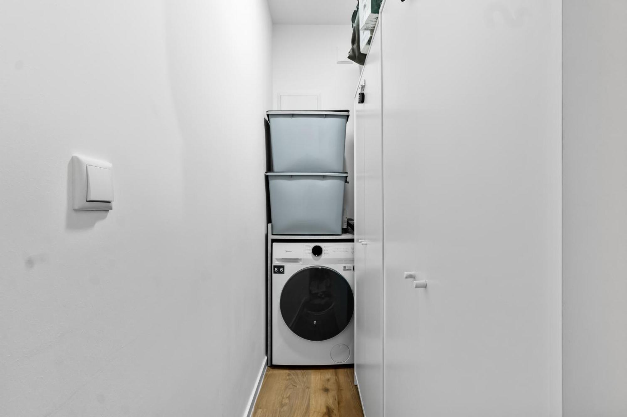 Апартаменти Design Luxus, Vollausstattung, Neubau, 30Min Hbf Leipzig 8, Naehe Flughfaen, Bmw, Dhl, Amazon Шкойдіц Екстер'єр фото