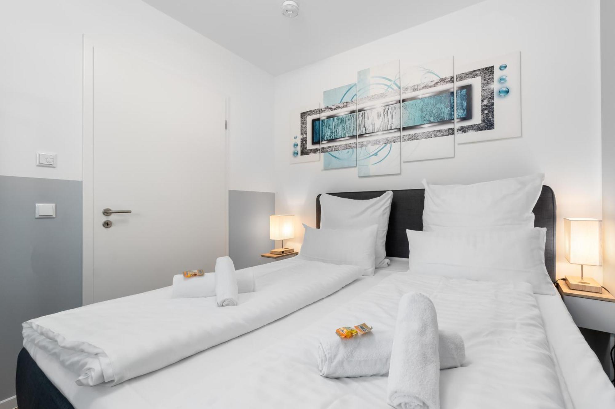 Апартаменти Design Luxus, Vollausstattung, Neubau, 30Min Hbf Leipzig 8, Naehe Flughfaen, Bmw, Dhl, Amazon Шкойдіц Екстер'єр фото